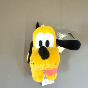 NWT Disney Parks Pluto Plush Key Chain
